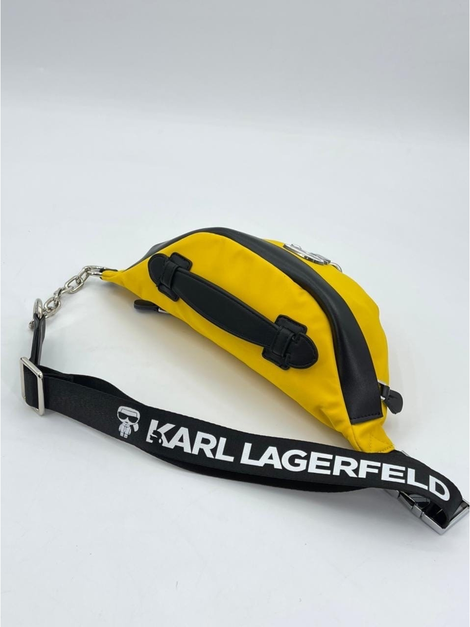 Сумка на пояс Karl Lagerfeld